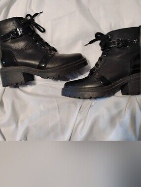 Stylish Women's Black Ankle Boots